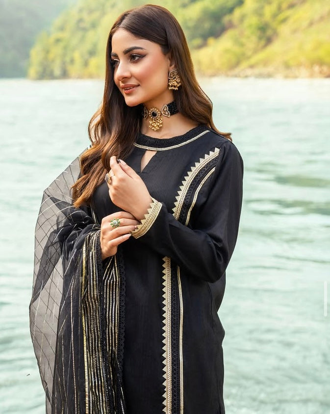 Black Embroidered Lawn & Jacquard 2 Piece – Shirt & Dupatta (Ready to Wear)