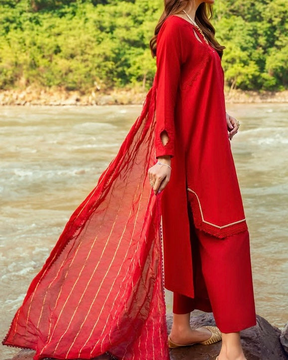 Embroidered Lawn & Jacquard 2 Piece – Shirt & Dupatta (Ready to Wear)