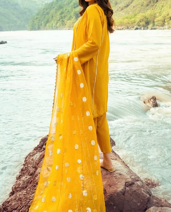 Yellow Lawn & Jacquard 2 Piece – Shirt & Dupatta (Ready to Wear)