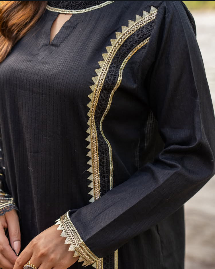 Black Embroidered Lawn & Jacquard 2 Piece – Shirt & Dupatta (Ready to Wear)